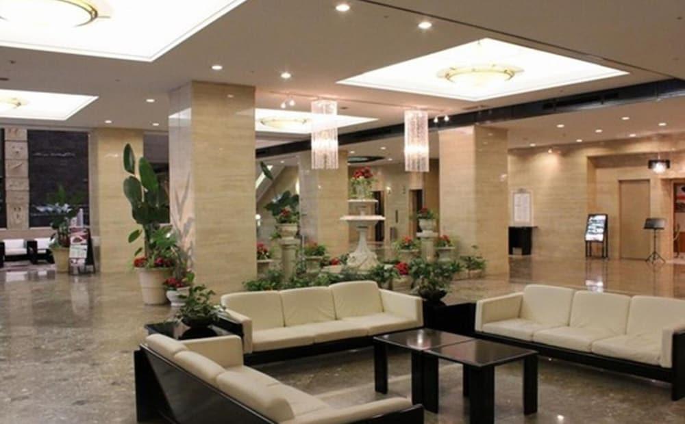 酒店 Garden Palace 3*
